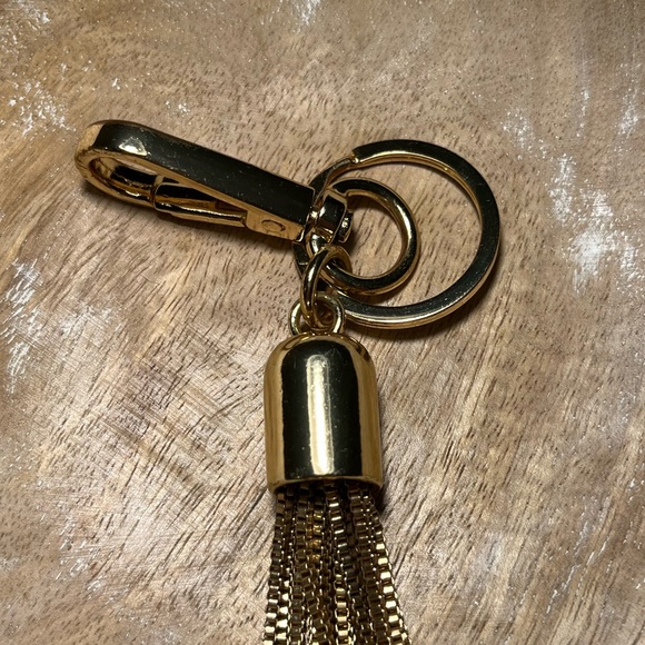 Gold Chain Dangle Keychain - Picture 8 of 8